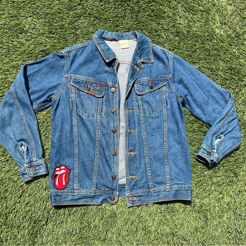 Vintage Women's Sasson Denim Jacket w Motorcycle Patches Size Medium - Picture 2 of 10